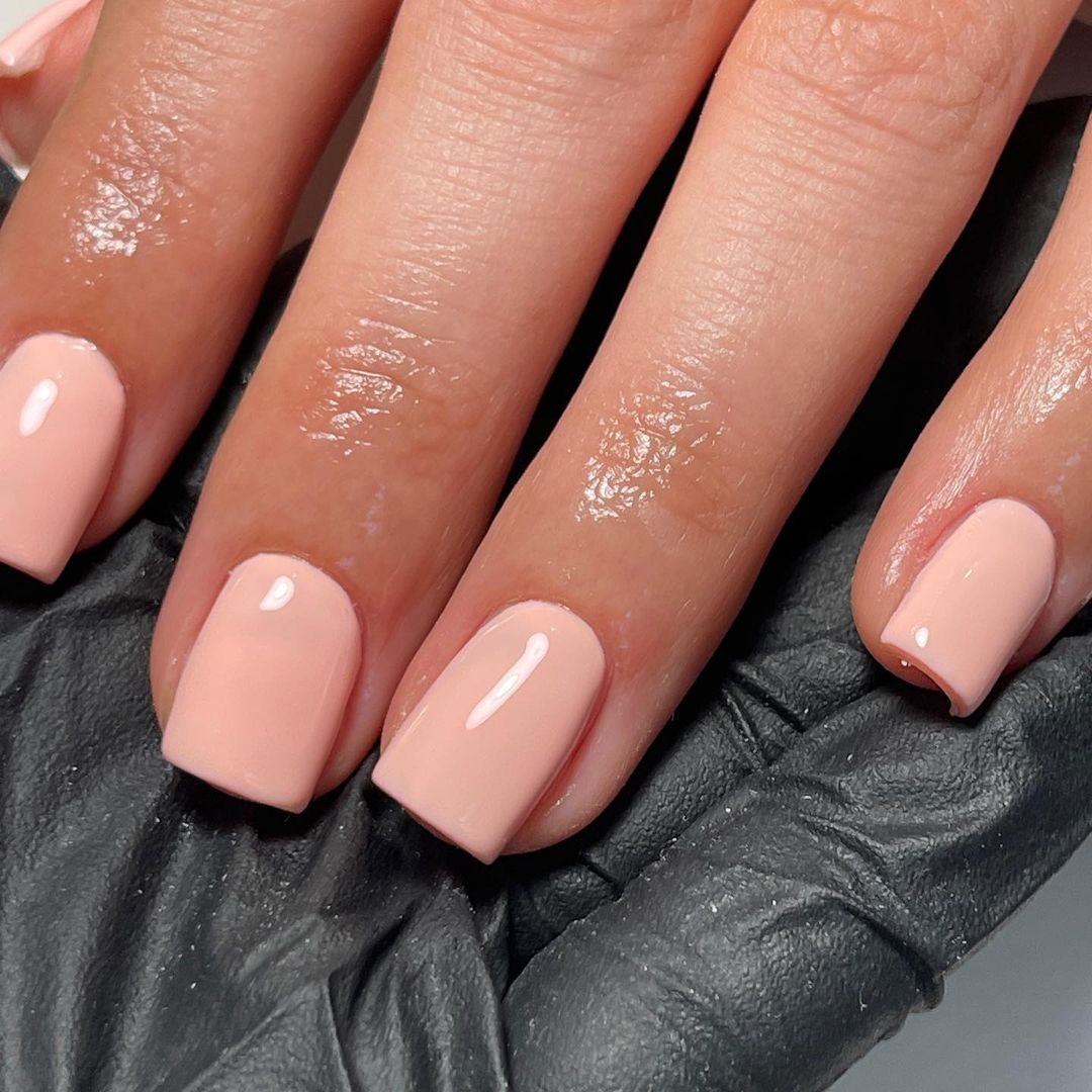 Nude Nails
