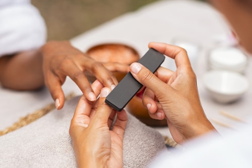 5 Types Of Manicure: A Complete Guide