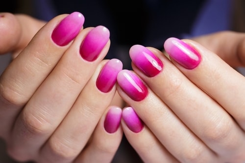 Sponging-Nail-Art