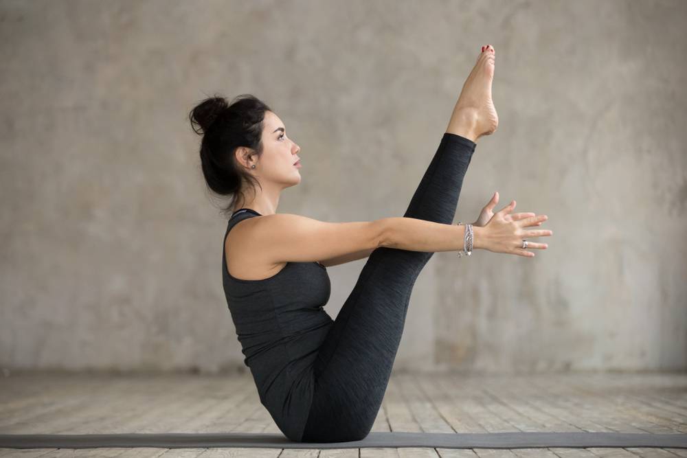 yoga asanas for flat stomach