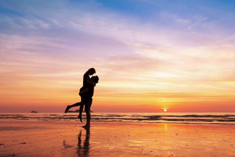 A Mini-Moon Instead Of A Honeymoon? YES, This Is A Thing Now!
