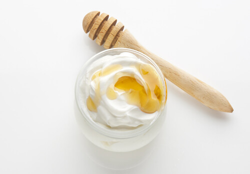 Hair Spa for Dandruff: 5 Natural Remedies To Your Rescue | DIY Dandruff Treatments