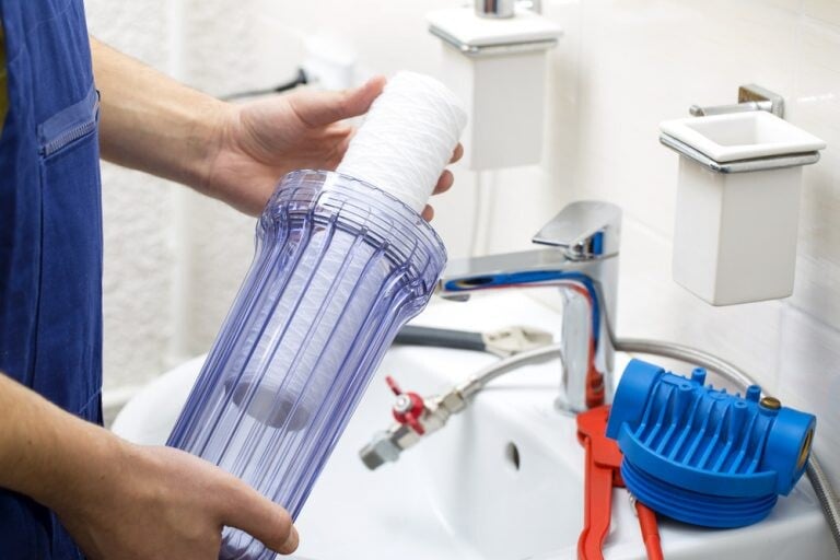 4 best tips to maintain your water purifier