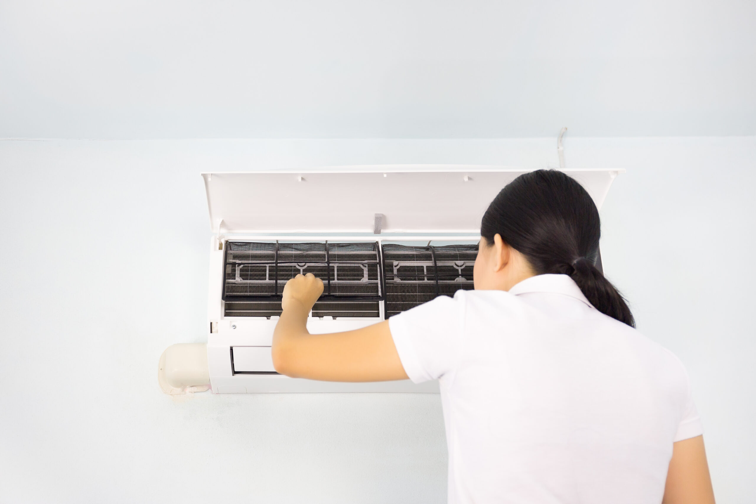 AC Not Cooling? Know The 6 Reasons And How To Fix AC