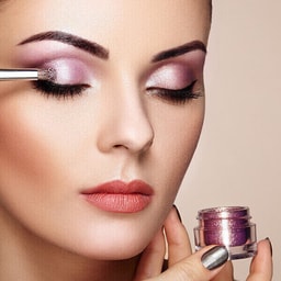 Luxe makeup package