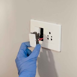 Switch & socket - Socket Installation