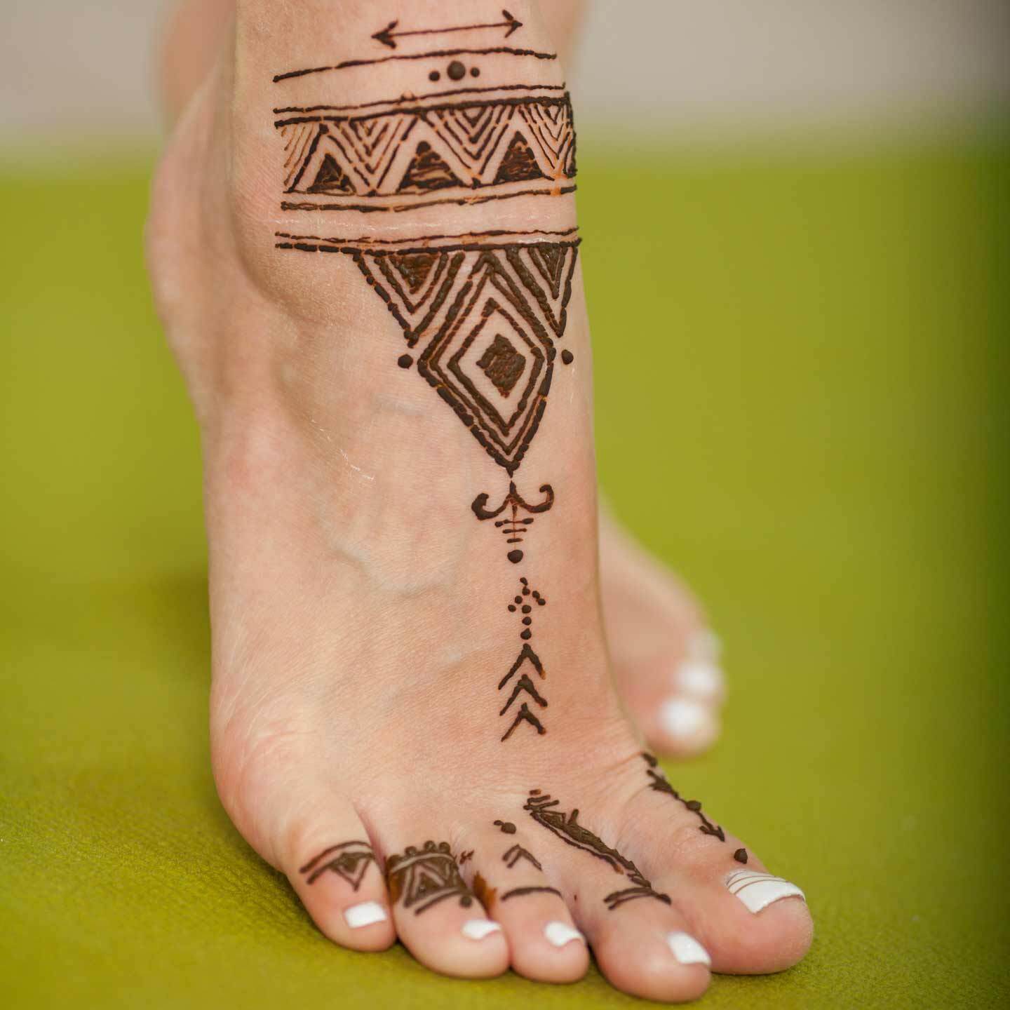 Henna  - Legs Henna (upto ankles)