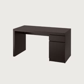 Tables & Chairs