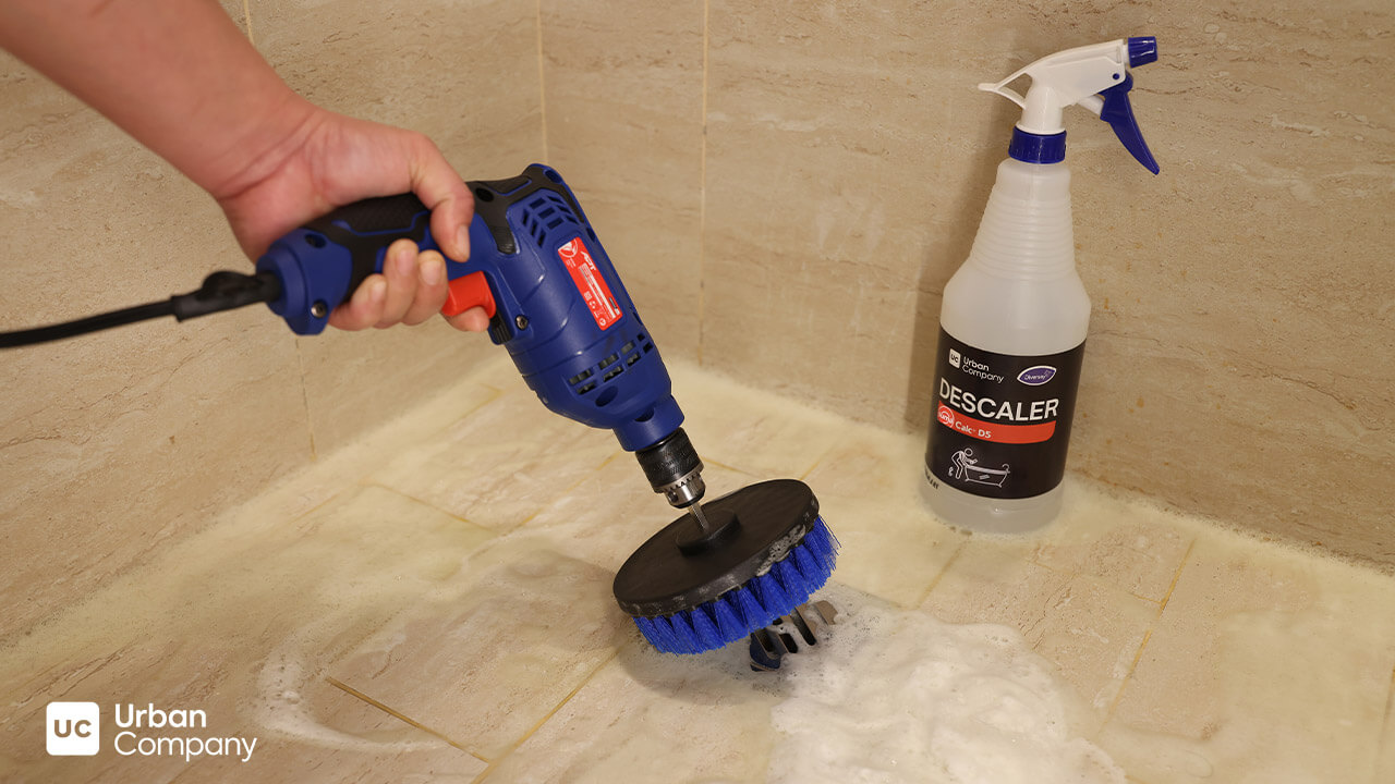 خدمة التنظيف بالساعة