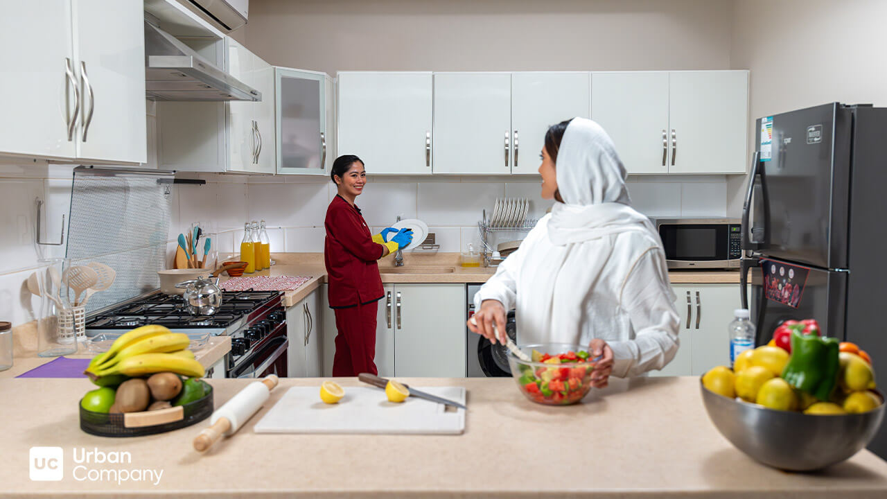 خدمة تنظيف المنازل بالساعة