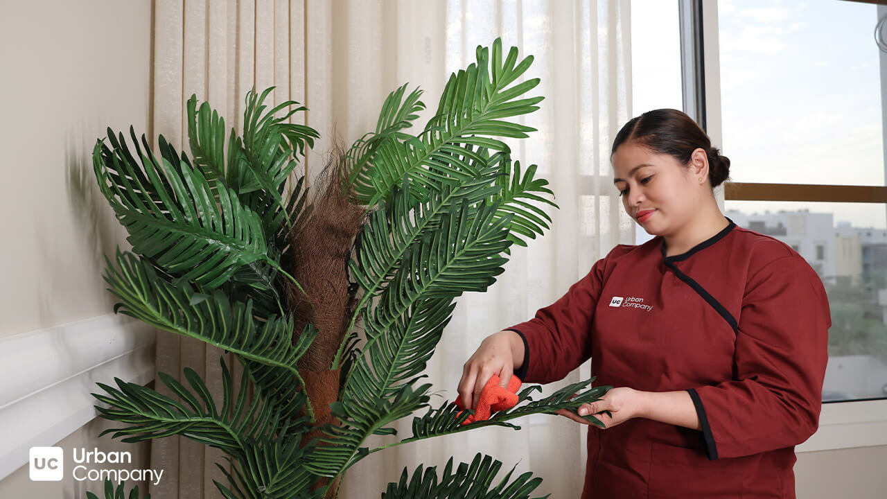 شركة تنظيف بالساعة