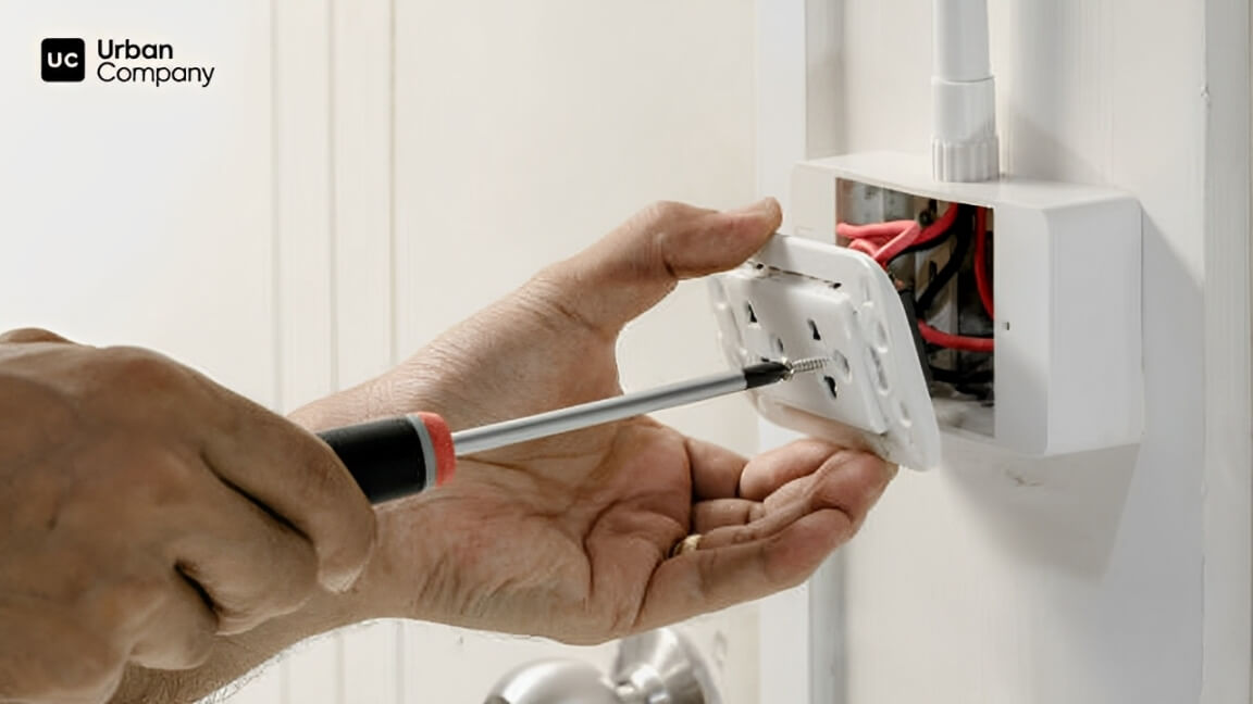 فني كهربائي منازل