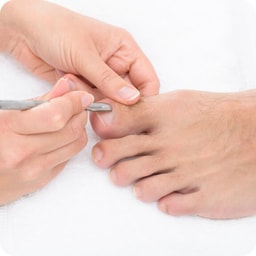 Manicure & pedicure - Chocolate & vanilla sole rejuvenating pedicure