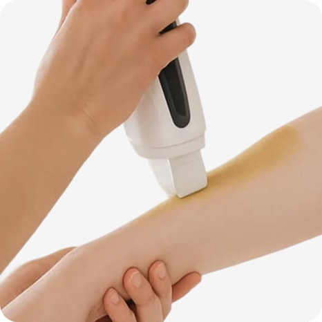 Roll-on waxing (Full arms, legs & underarms)