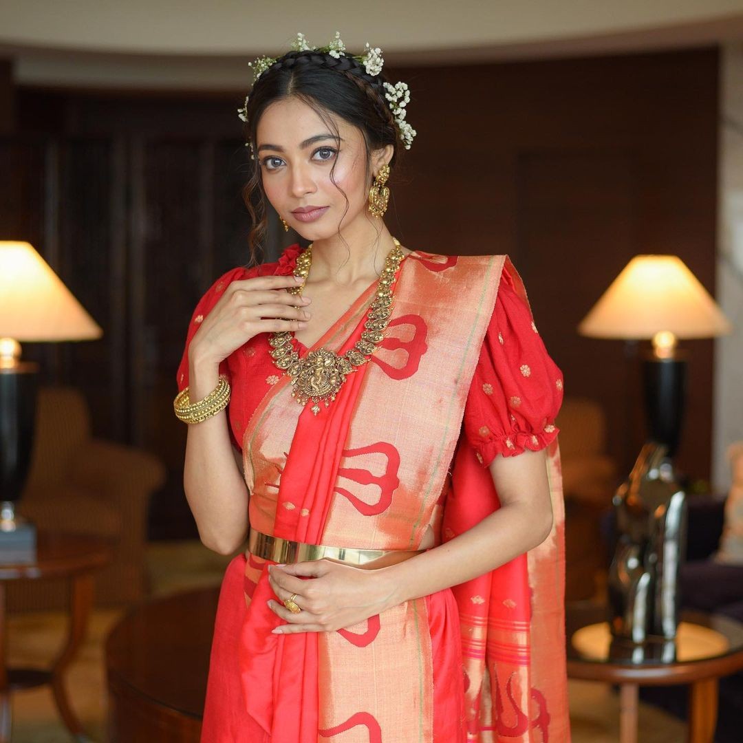 Belt style saree drape