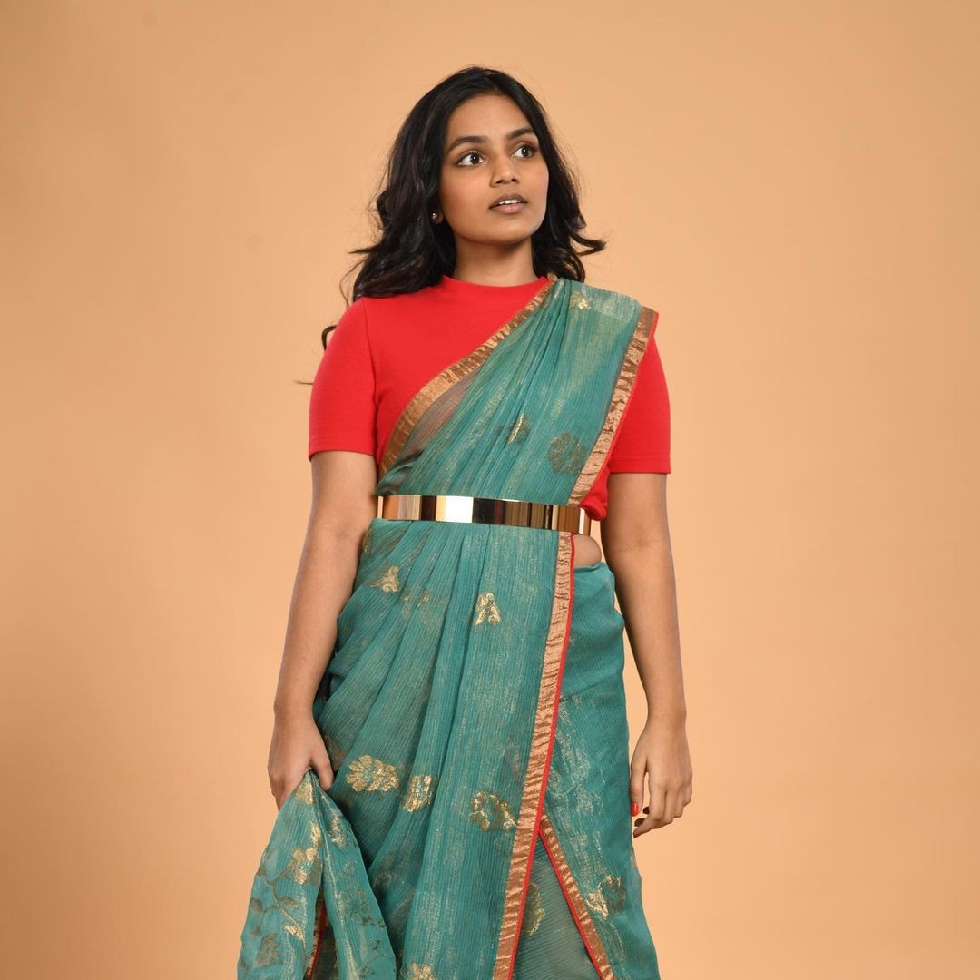 Dhoti style saree drape