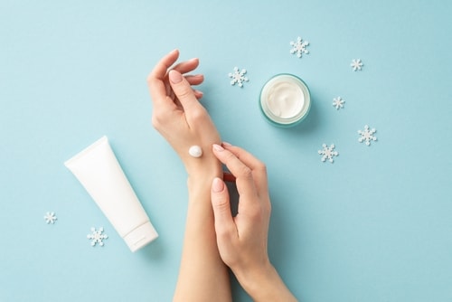 What Causes Dry Skin In Winter And How To Prevent It