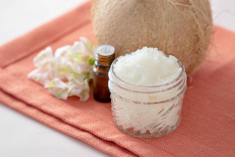 coconut oil body scrub