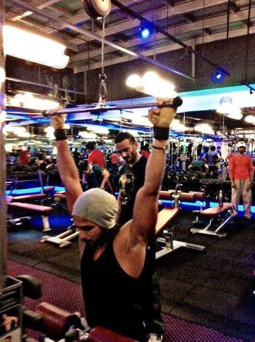 Shahid-Kapoor-Gym-Workout