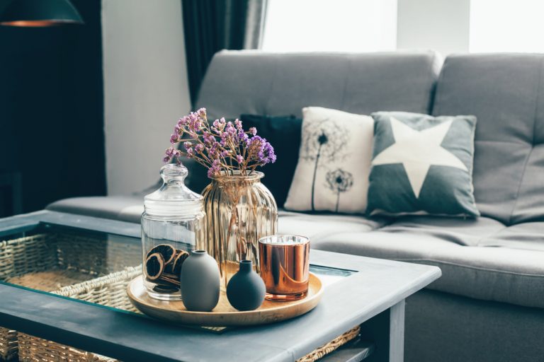 11 Pinterest-Worthy Ways To Style Your Coffee Table